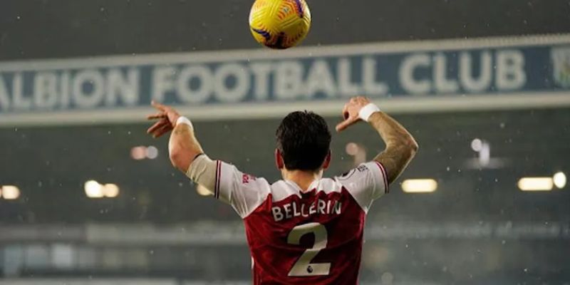 Phân tích yếu tố ảnh hưởng số lượng phát bóng từ mép sân